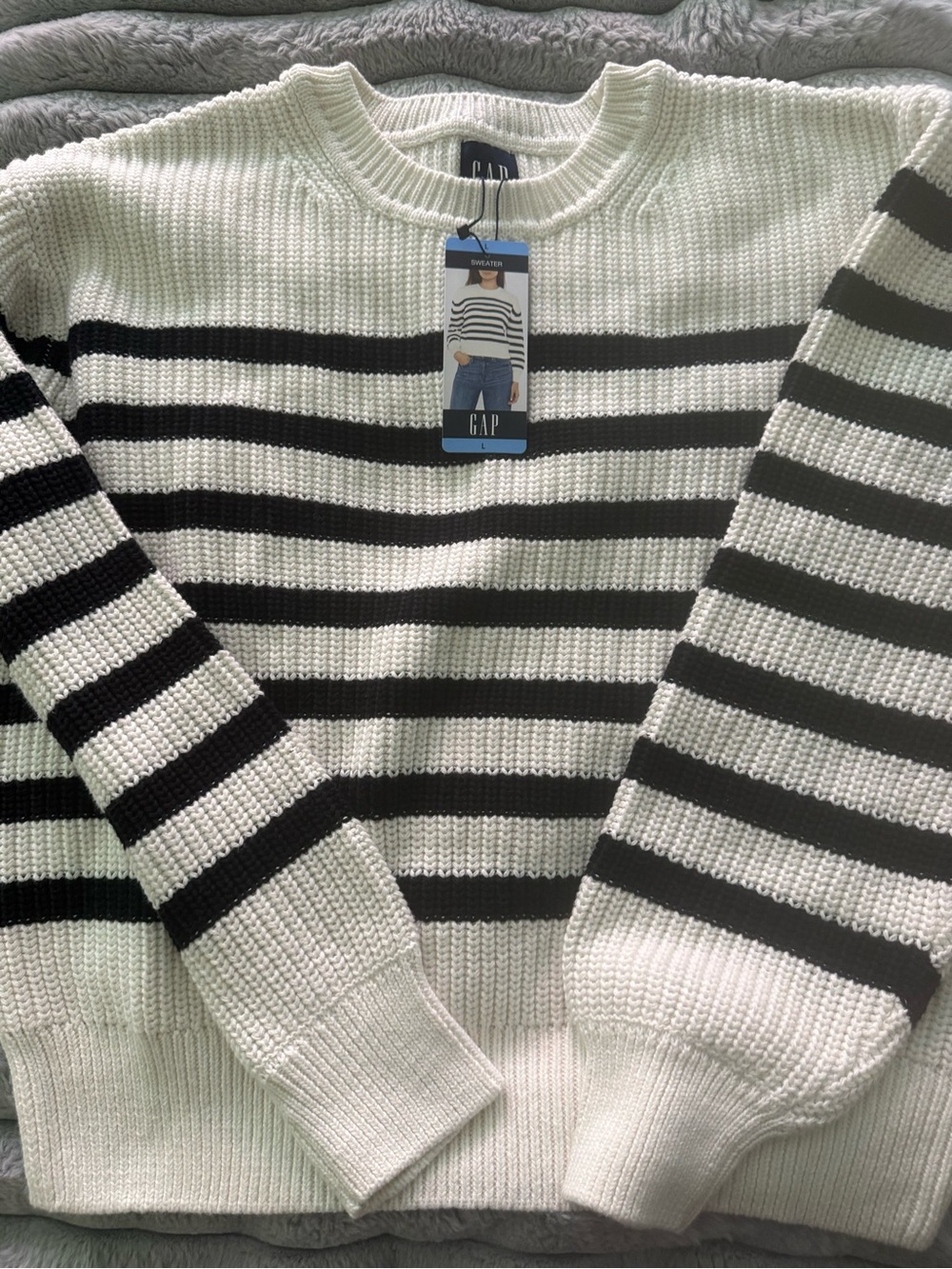 GAP White and Black Striped Crewneck Sweater